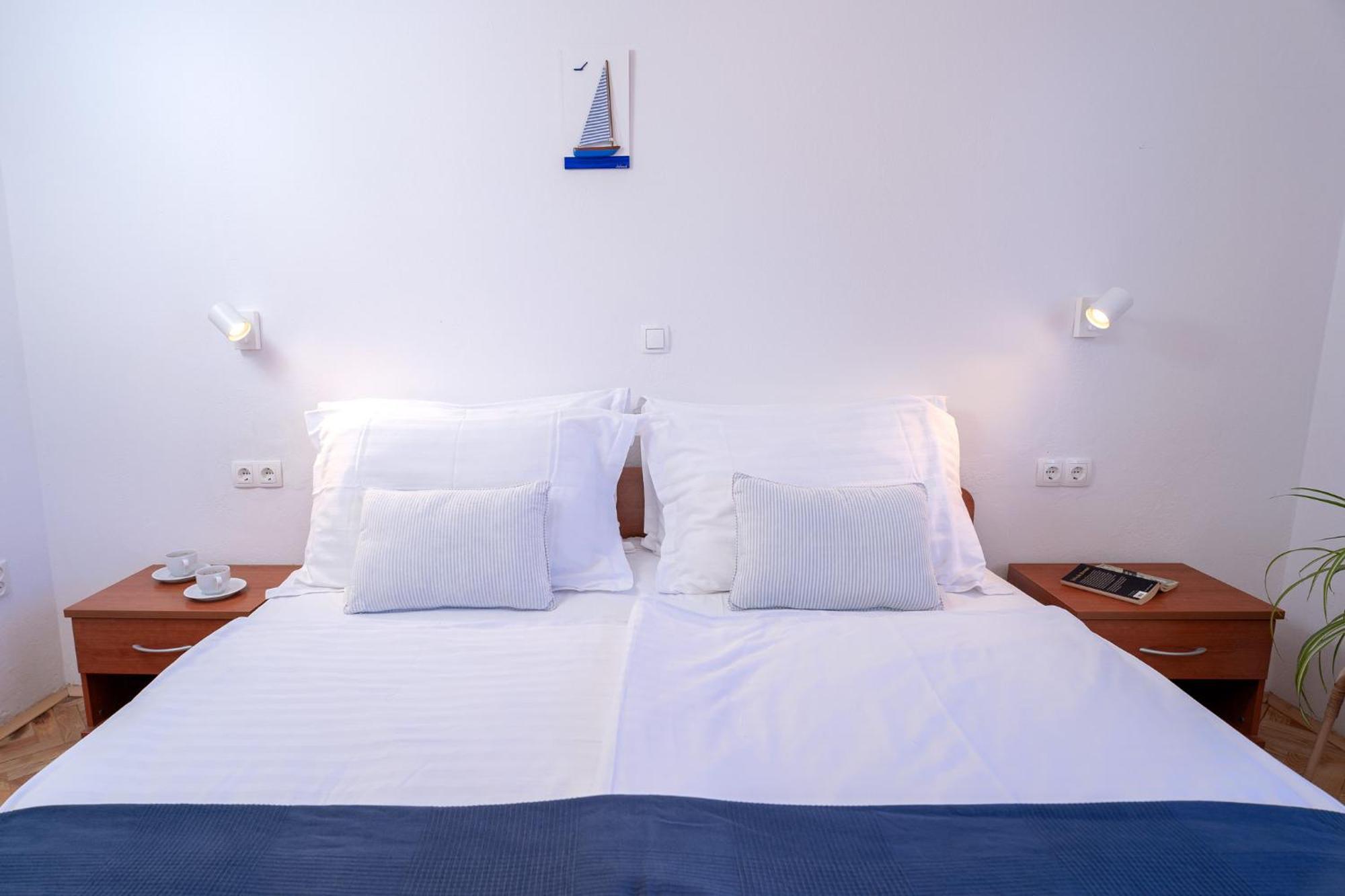 Pansion Jakas Zavala Habitación foto